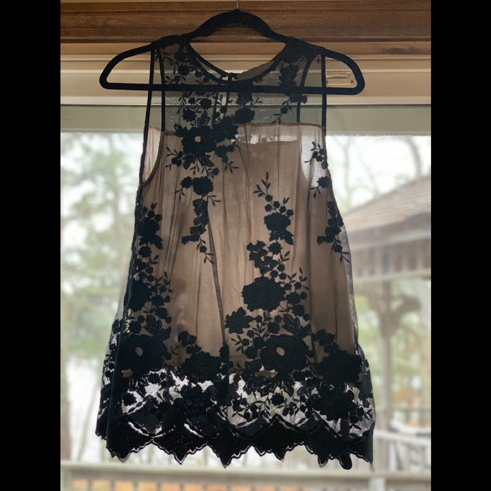 Anthropologie Black Lace over Creme Cami top - Size Small